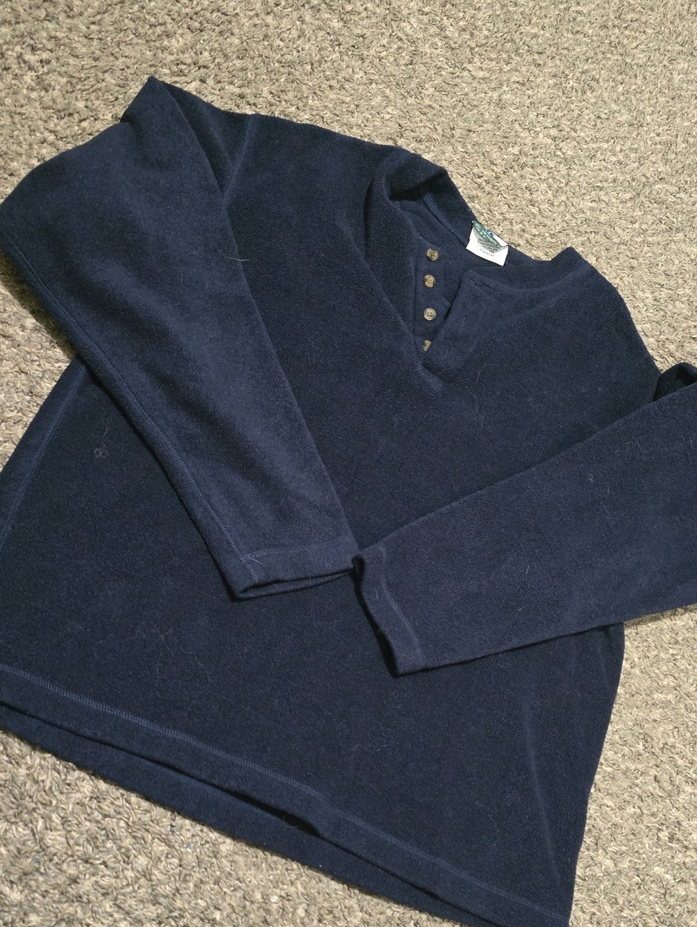 VINTAGE Men's V-Neck Navy Henley fleece Sweater.